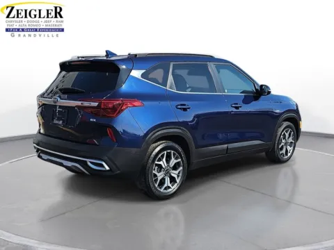 More photos of 2021 Kia Seltos EX at Zeigler Chrysler Dodge Jeep Ram of Grandville, MI