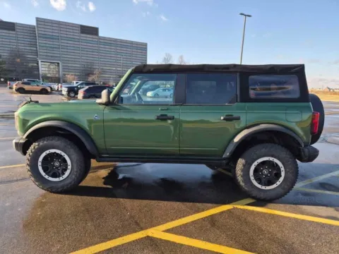 More photos of 2022 Ford Bronco Black Diamond at Zeigler Chrysler Dodge Jeep Ram of Grandville, MI
