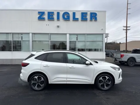 White 2023 Ford Escape ST-Line Select for sale in Grandville, MI