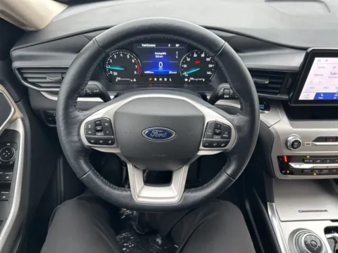 Another view of 2022 Ford Explorer XLT for sale in Grandville, MI at Zeigler Chrysler Dodge Jeep Ram of Grandville