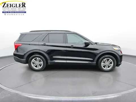More photos of 2022 Ford Explorer XLT at Zeigler Chrysler Dodge Jeep Ram of Grandville, MI