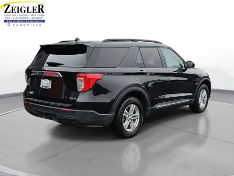 More photos of 2022 Ford Explorer XLT at Zeigler Chrysler Dodge Jeep Ram of Grandville, MI