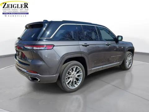 More photos of 2022 Jeep Grand Cherokee Summit at Zeigler Chrysler Dodge Jeep Ram of Grandville, MI