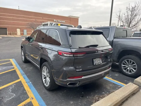 More photos of 2022 Jeep Grand Cherokee Summit at Zeigler Chrysler Dodge Jeep Ram of Grandville, MI