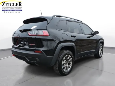 More photos of 2022 Jeep Cherokee Trailhawk at Zeigler Chrysler Dodge Jeep Ram of Grandville, MI