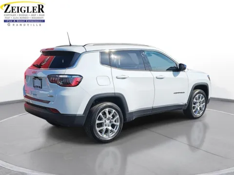 More photos of 2024 Jeep Compass Latitude Lux at Zeigler Chrysler Dodge Jeep Ram of Grandville, MI
