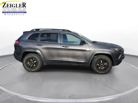 More photos of 2022 Jeep Cherokee Trailhawk at Zeigler Chrysler Dodge Jeep Ram of Grandville, MI