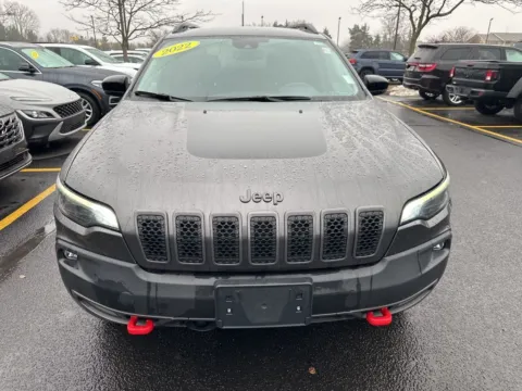 Gray 2022 Jeep Cherokee Trailhawk for sale in Grandville, MI