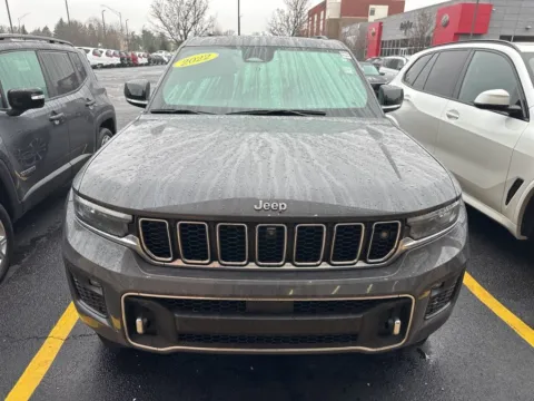 Gray 2022 Jeep Grand Cherokee Overland for sale in Grandville, MI