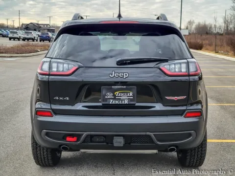 More photos of 2022 Jeep Cherokee Trailhawk at Zeigler Chrysler Dodge Jeep Ram of Grandville, MI