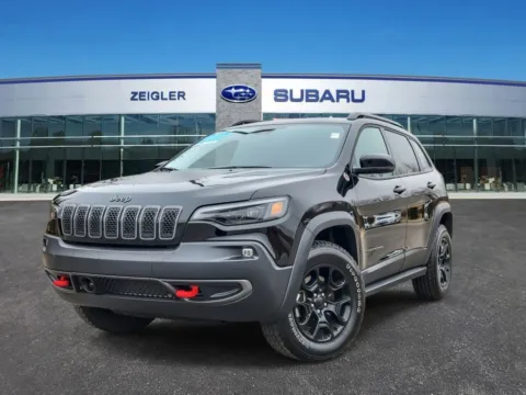 Black 2022 Jeep Cherokee Trailhawk for sale in Grandville, MI