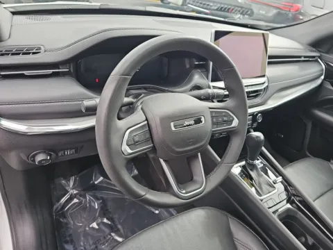 More photos of 2023 Jeep Compass High Altitude at Zeigler Chrysler Dodge Jeep Ram of Grandville, MI