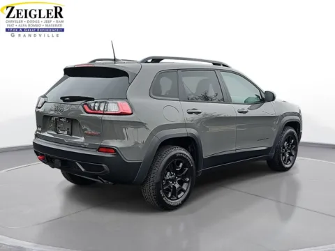 More photos of 2022 Jeep Cherokee Trailhawk at Zeigler Chrysler Dodge Jeep Ram of Grandville, MI