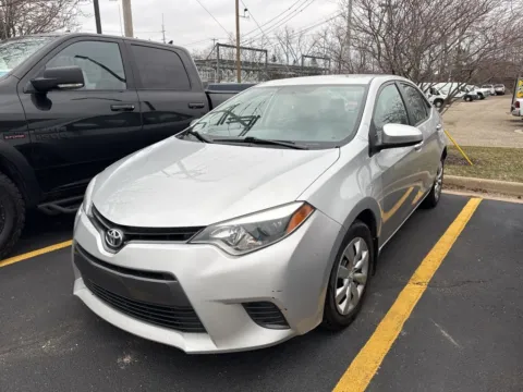 Silver 2016 Toyota Corolla LE for sale in Grandville, MI