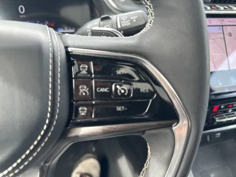 More photos of 2023 Jeep Grand Cherokee L Overland at Zeigler Chrysler Dodge Jeep Ram of Grandville, MI