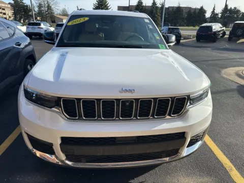 White 2023 Jeep Grand Cherokee L Limited for sale in Grandville, MI