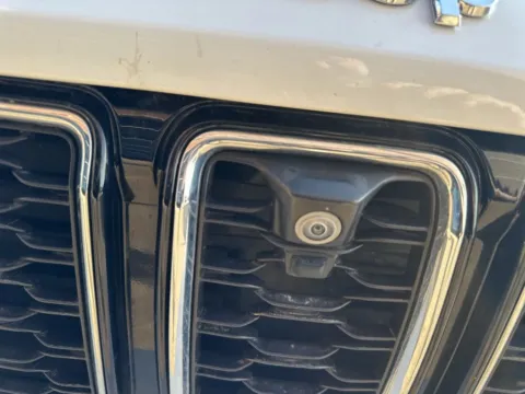 Photos of 2023 Jeep Grand Cherokee L Limited for sale in Grandville, MI at Zeigler Chrysler Dodge Jeep Ram of Grandville