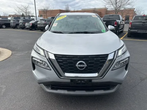 Photos of 2022 Nissan Rogue SV for sale in Grandville, MI at Zeigler Chrysler Dodge Jeep Ram of Grandville