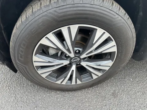 More photos of 2022 Nissan Rogue SV at Zeigler Chrysler Dodge Jeep Ram of Grandville, MI