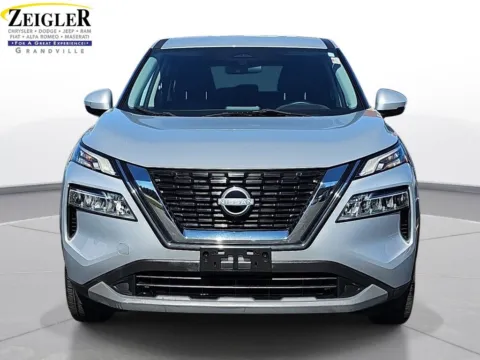 Photos of 2022 Nissan Rogue SV for sale in Grandville, MI at Zeigler Chrysler Dodge Jeep Ram of Grandville