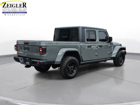 More photos of 2021 Jeep Gladiator Willys at Zeigler Chrysler Dodge Jeep Ram of Grandville, MI