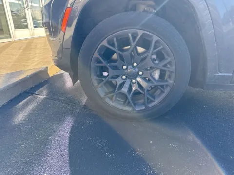 Another view of 2023 Jeep Grand Cherokee L Summit for sale in Grandville, MI at Zeigler Chrysler Dodge Jeep Ram of Grandville