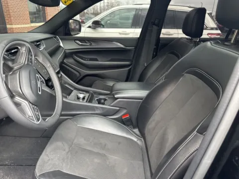 More photos of 2024 Jeep Grand Cherokee L Altitude X at Zeigler Chrysler Dodge Jeep Ram of Grandville, MI