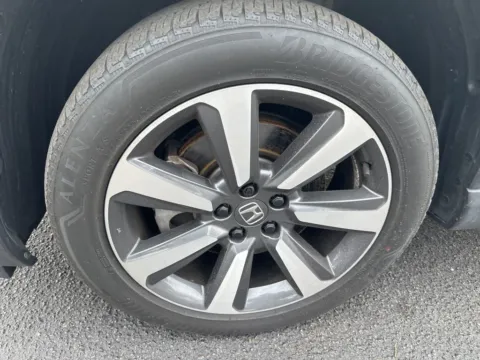 More photos of 2023 Honda Pilot Touring at Zeigler Chrysler Dodge Jeep Ram of Grandville, MI