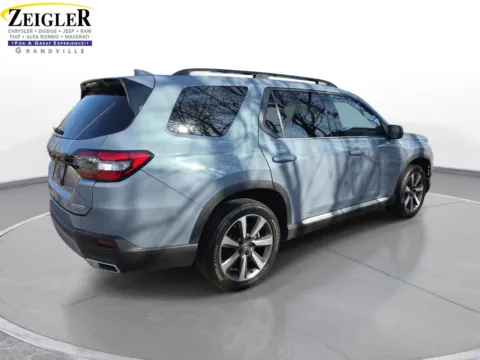 More photos of 2023 Honda Pilot Touring at Zeigler Chrysler Dodge Jeep Ram of Grandville, MI
