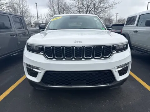 Another view of 2023 Jeep Grand Cherokee Limited for sale in Grandville, MI at Zeigler Chrysler Dodge Jeep Ram of Grandville