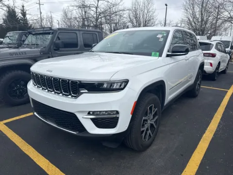 White 2023 Jeep Grand Cherokee Limited for sale in Grandville, MI