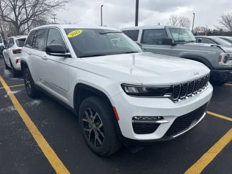 More photos of 2023 Jeep Grand Cherokee Limited at Zeigler Chrysler Dodge Jeep Ram of Grandville, MI