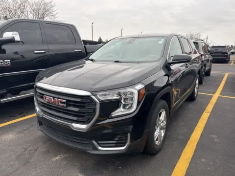Black 2023 GMC Terrain SLE for sale in Grandville, MI