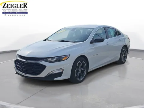 White 2019 Chevrolet Malibu RS for sale in Grandville, MI