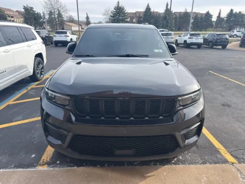 Photos of 2023 Jeep Grand Cherokee Altitude for sale in Grandville, MI at Zeigler Chrysler Dodge Jeep Ram of Grandville