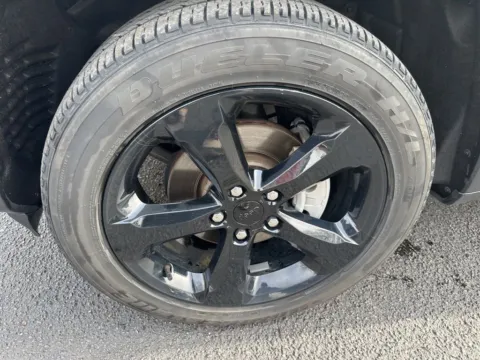 More photos of 2023 Jeep Grand Cherokee Altitude at Zeigler Chrysler Dodge Jeep Ram of Grandville, MI