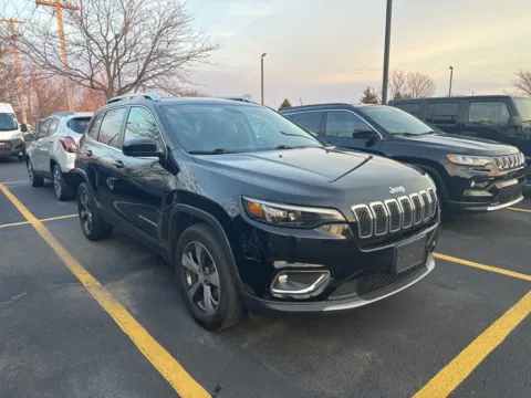 More photos of 2019 Jeep Cherokee Limited at Zeigler Chrysler Dodge Jeep Ram of Grandville, MI