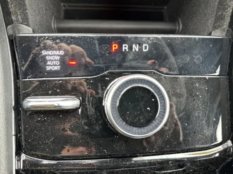 Another view of 2023 Jeep Grand Cherokee L Limited for sale in Grandville, MI at Zeigler Chrysler Dodge Jeep Ram of Grandville