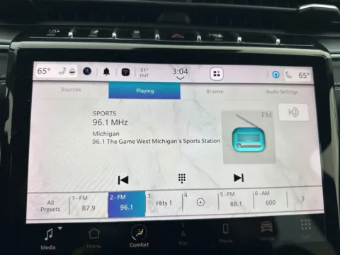 Black 2023 Jeep Grand Cherokee L Limited for sale in Grandville, MI