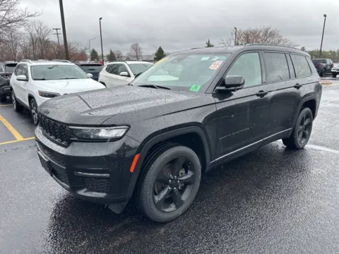 More photos of 2023 Jeep Grand Cherokee L Limited at Zeigler Chrysler Dodge Jeep Ram of Grandville, MI