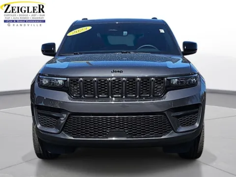 Photos of 2023 Jeep Grand Cherokee Altitude for sale in Grandville, MI at Zeigler Chrysler Dodge Jeep Ram of Grandville