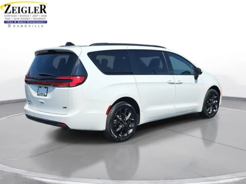 More photos of 2023 Chrysler Pacifica Touring L at Zeigler Chrysler Dodge Jeep Ram of Grandville, MI