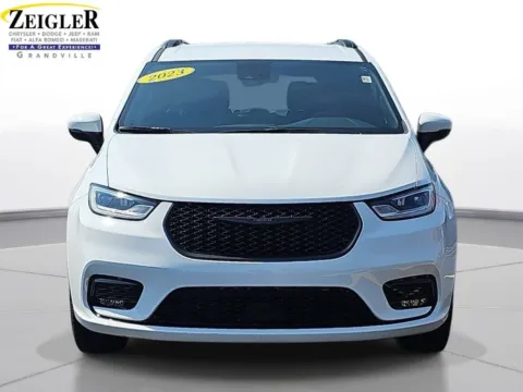 Photos of 2023 Chrysler Pacifica Touring L for sale in Grandville, MI at Zeigler Chrysler Dodge Jeep Ram of Grandville