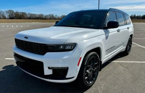 Another view of 2023 Jeep Grand Cherokee L Summit for sale in Grandville, MI at Zeigler Chrysler Dodge Jeep Ram of Grandville