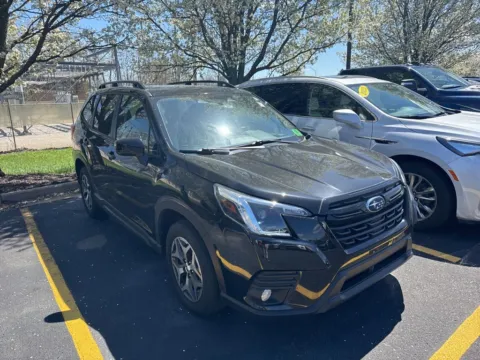 More photos of 2022 Subaru Forester Premium at Zeigler Chrysler Dodge Jeep Ram of Grandville, MI