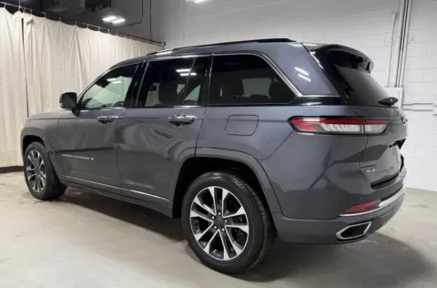 More photos of 2022 Jeep Grand Cherokee Overland at Zeigler Chrysler Dodge Jeep Ram of Grandville, MI