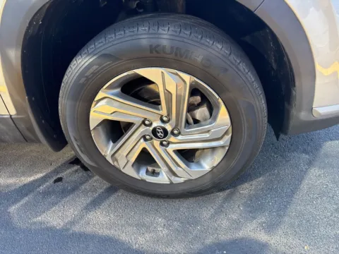 More photos of 2023 Hyundai Santa Fe SE at Zeigler Chrysler Dodge Jeep Ram of Grandville, MI