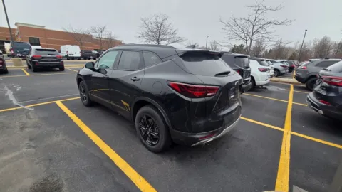 More photos of 2023 Chevrolet Blazer LT at Zeigler Chrysler Dodge Jeep Ram of Grandville, MI