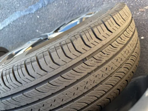 More photos of 2023 Jeep Compass Limited at Zeigler Chrysler Dodge Jeep Ram of Grandville, MI