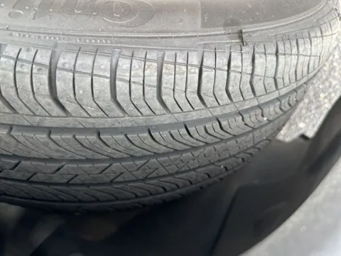 More photos of 2023 Jeep Compass Limited at Zeigler Chrysler Dodge Jeep Ram of Grandville, MI